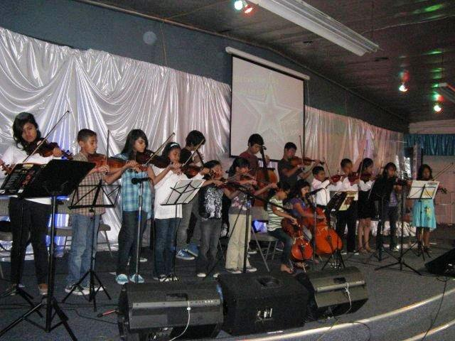 Love in Music Volunteers Perform with Students at Santa Ana Community Event (June 10, 2010)